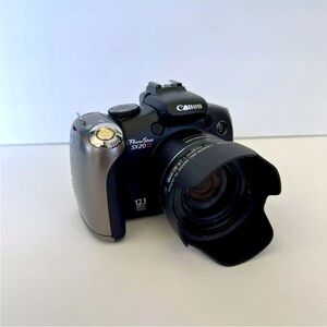 Canon PowerShot SX20 IS 12.1MP Digital Camera 20x Zoom